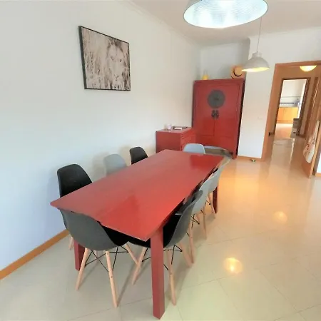 Algarve Modern T1 With Balcony In * Albufeira