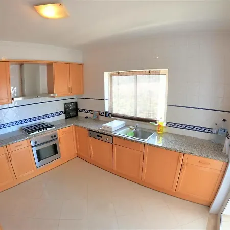 Algarve Modern T1 With Balcony In * Albufeira