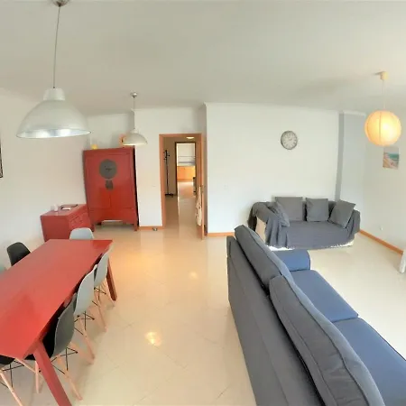 Algarve Modern T1 With Balcony In Lägenhet