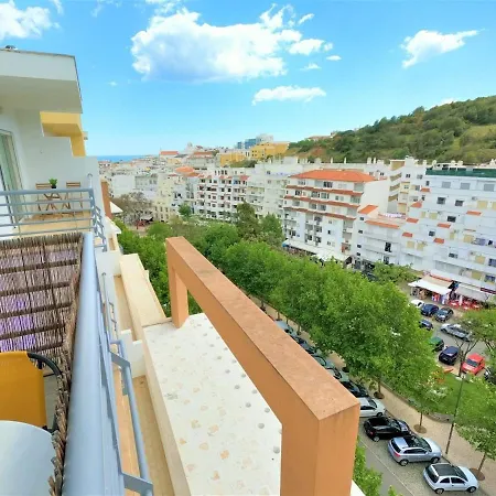 Algarve Modern T1 With Balcony In Lägenhet Albufeira