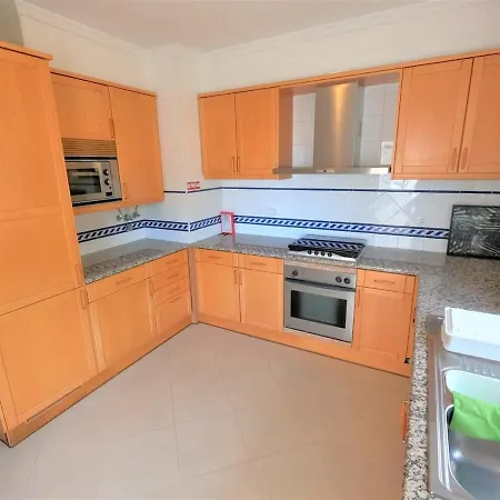 Algarve Modern T1 With Balcony In Lägenhet Albufeira